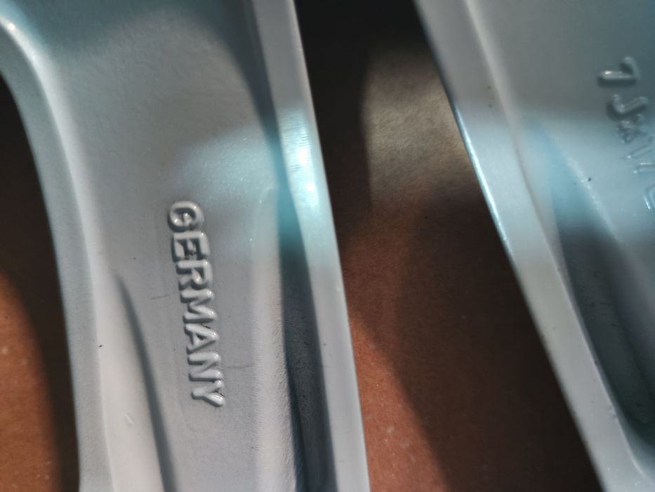 Продавам оригинални лети джанти 17 цола за БМВ нови