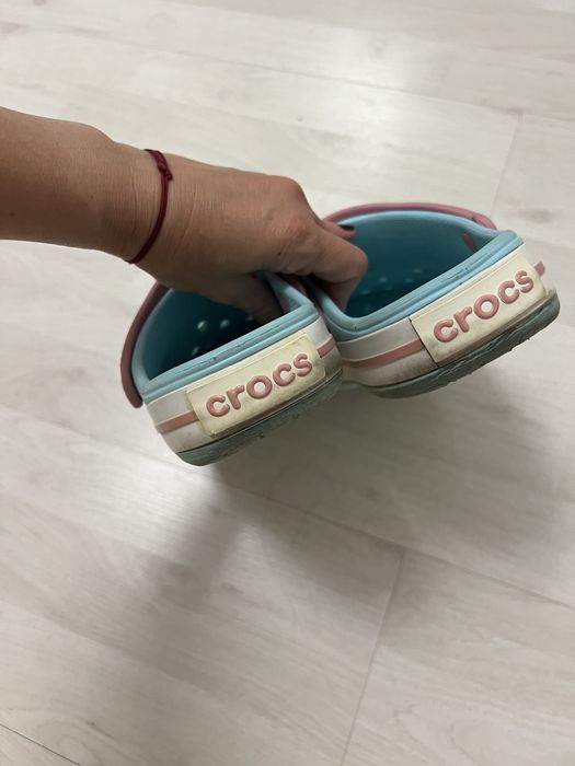 Papuci crocs in stare buna