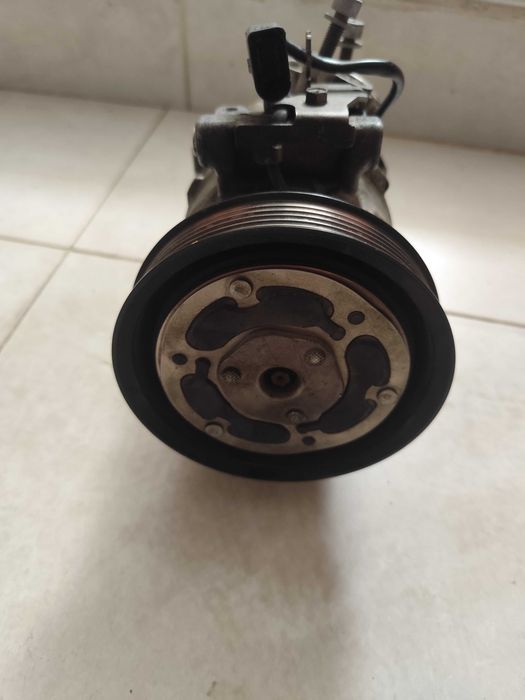 Климатичен Компресор DENSO 4M0820803M