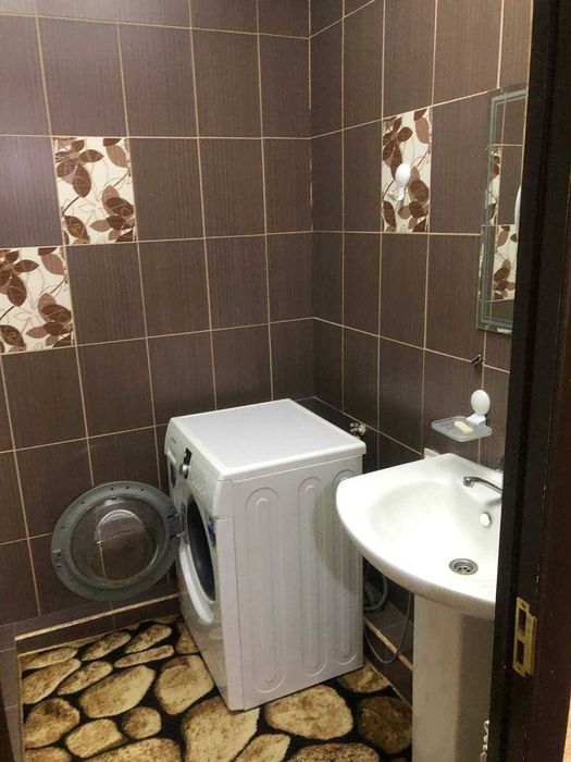 Срочно сдаётся квартира ориентир хамза метро (новза)