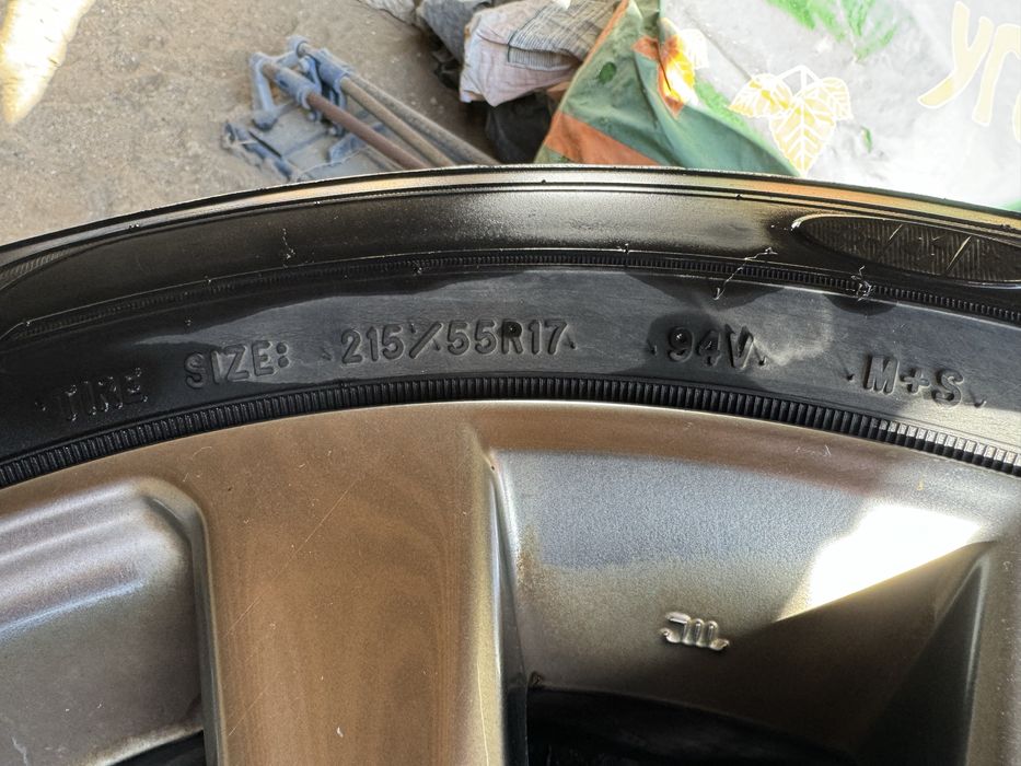 1 диск на Камри 55 американец XLE.