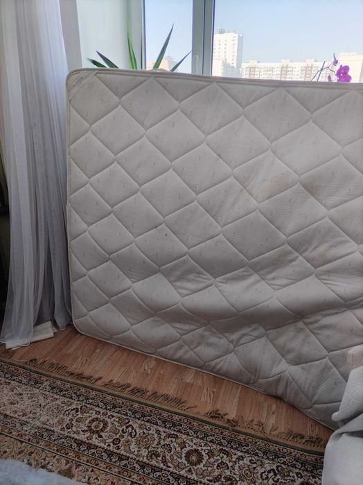 Матрас на 2 спальную кровать