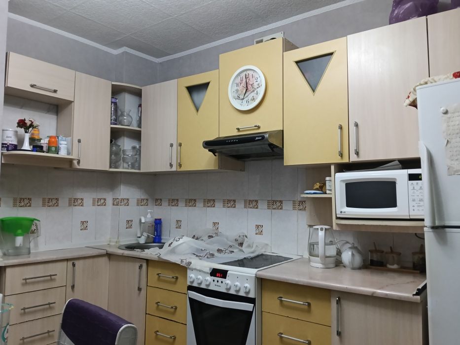 Продаётся кухонный гарнитур