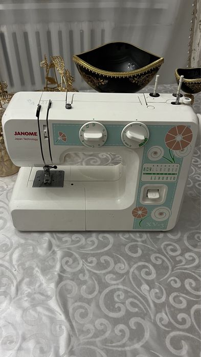 Швейная машина Janome