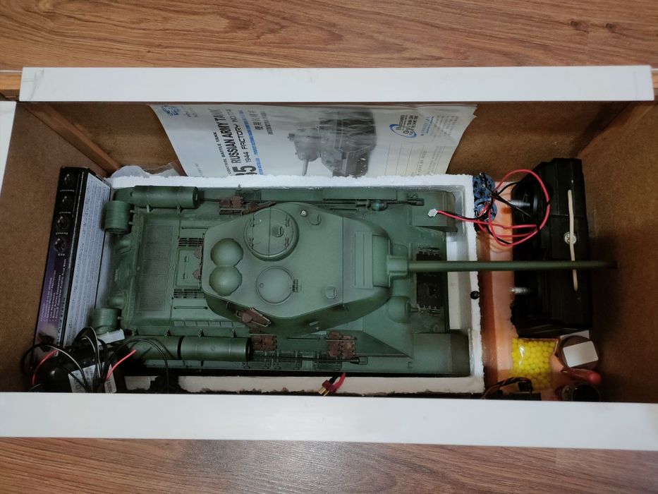 Радиоуправляемый танк Т-34-85