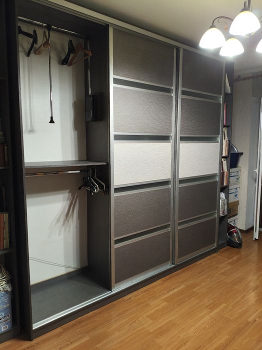 Шкаф для одежды платенный купе