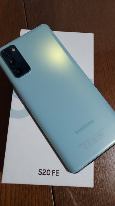 Продам Samsung S20 FE