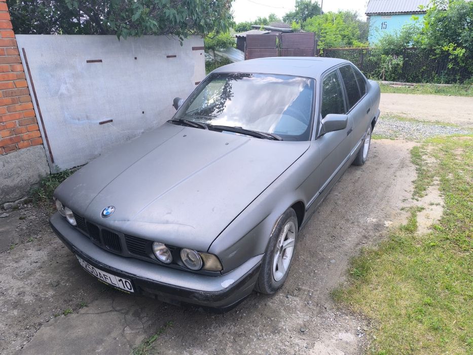 Продам машину BMW E34
