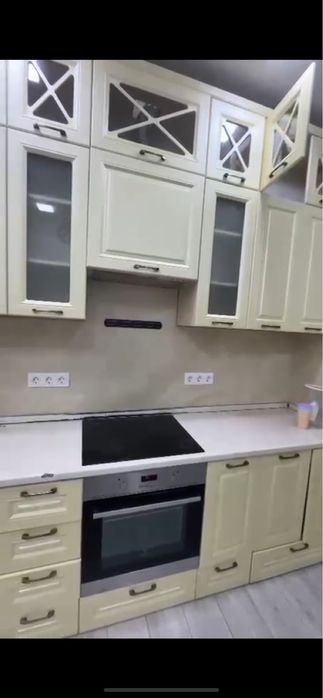 продам кухонный гарнитур МДФ