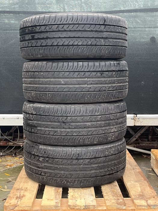 Dunlop sportmaxx 235/45R18 летни