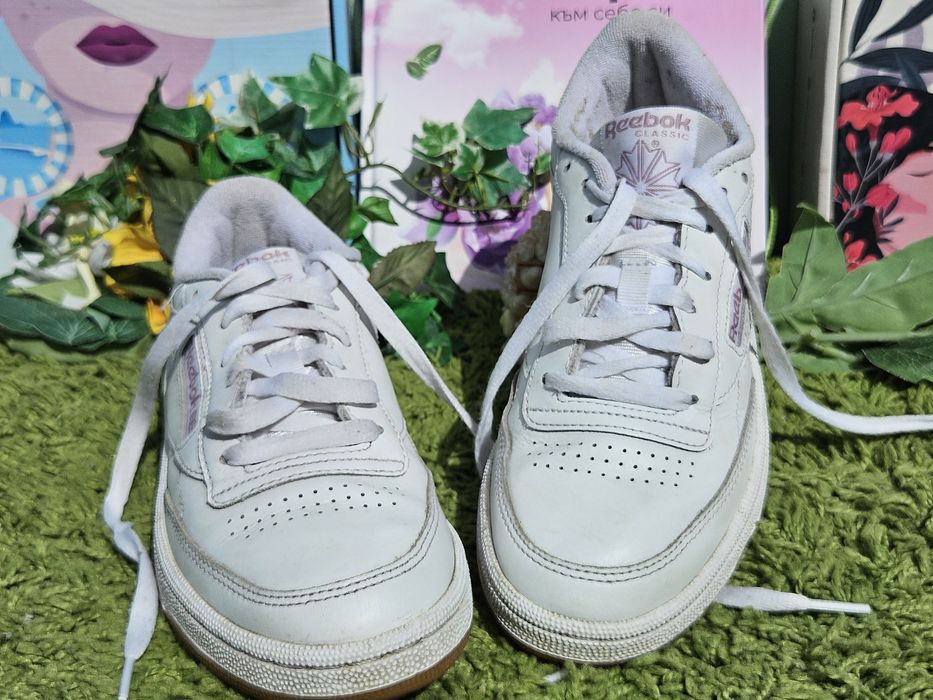 Reebok Classic кецове в бяло лилаво