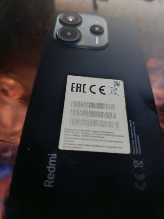 Срочно продам телефон