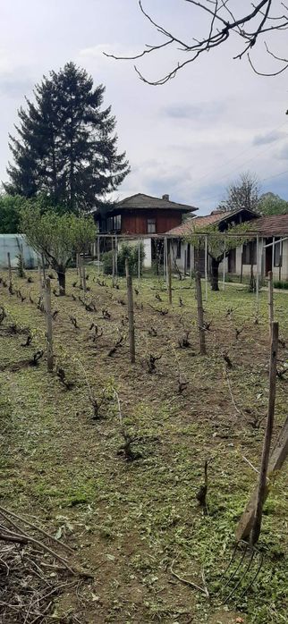 Продавам къща с. Радко Димитриево