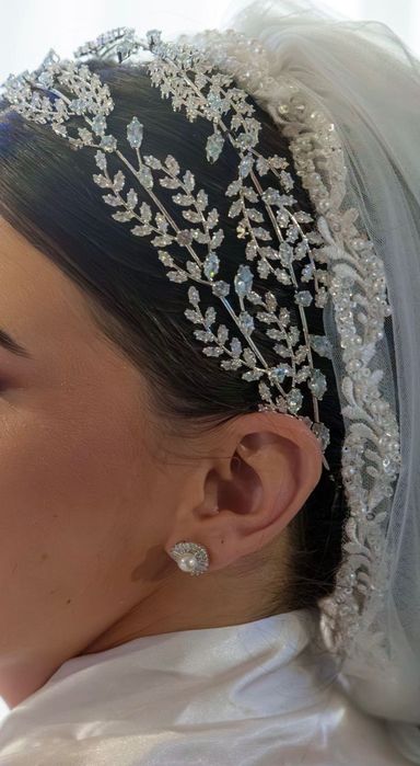 Vând rochie de mireasă , impecabilă