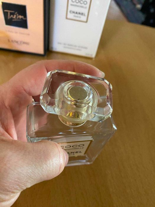 Бутилка от парфюм с кутия Chanel Mademoiselle, Tresor