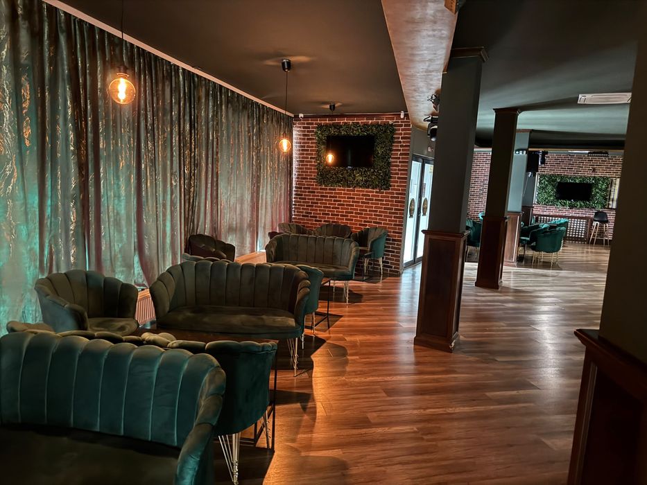 Proprietar , inchiriez spatiu comercial ultracentral , 371 mp