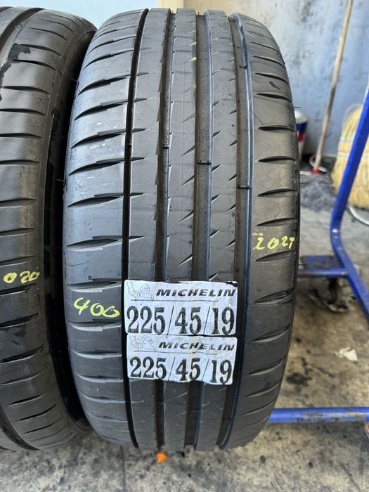 225/45/19 Michelin