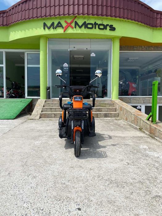 Уникална Триместна Триколка MaxMotors X1