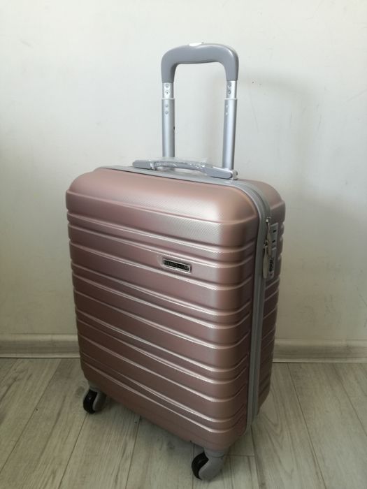 Куфар 55/40/20 с безплатна доставка