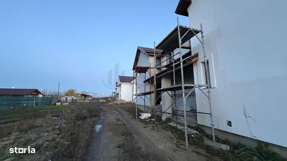 Casa duplex I 2 locuri de parcare I De vanzare