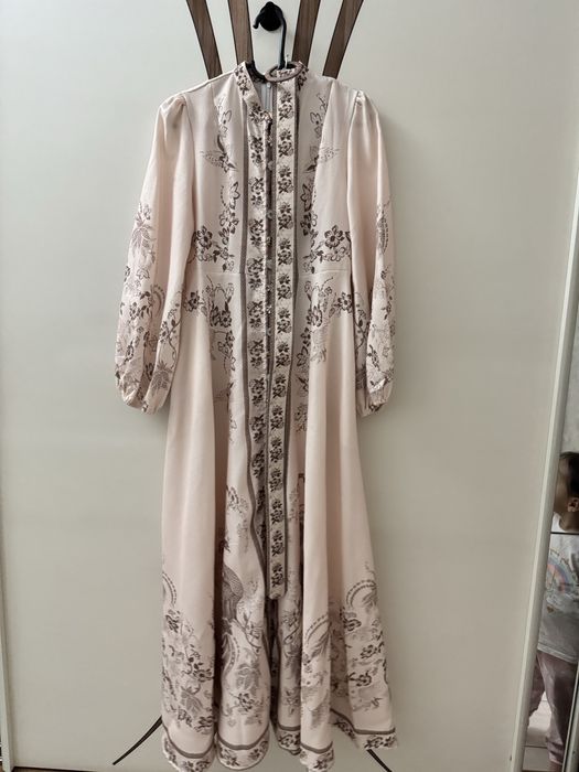 Вечерние платья.