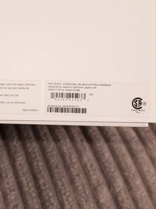 Голубые AirPods Max