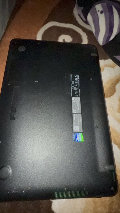 Vand laptop Asus urgent!