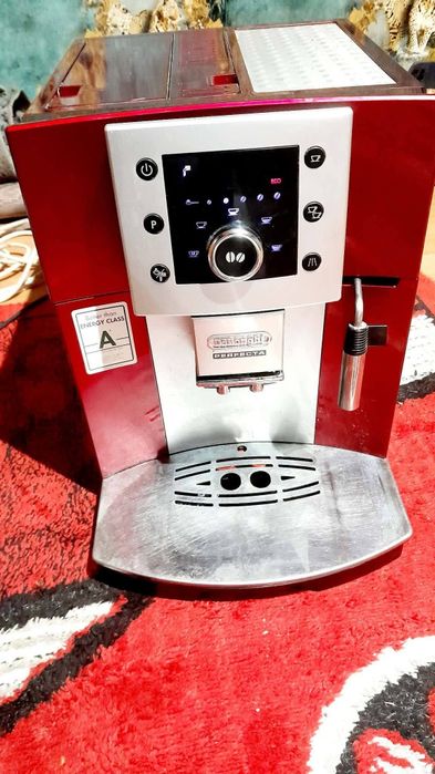 Aparat cafea DeLonghi perfecta