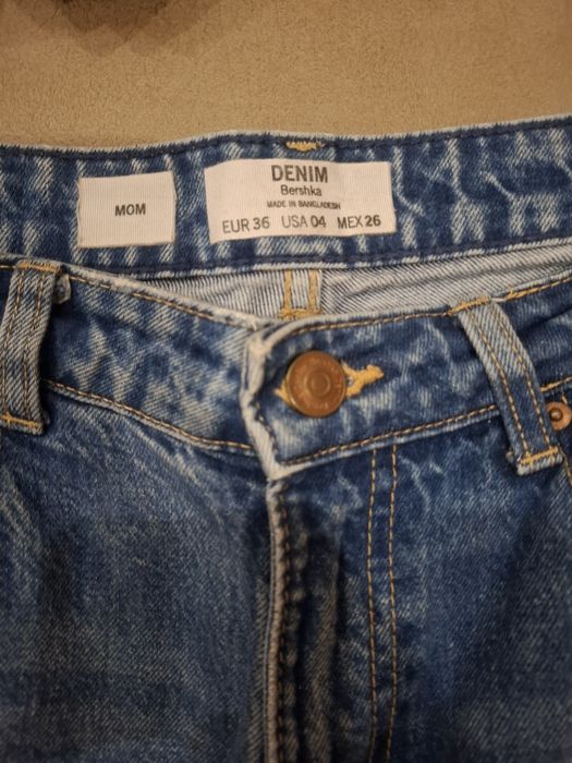 Bershka mom дънки
