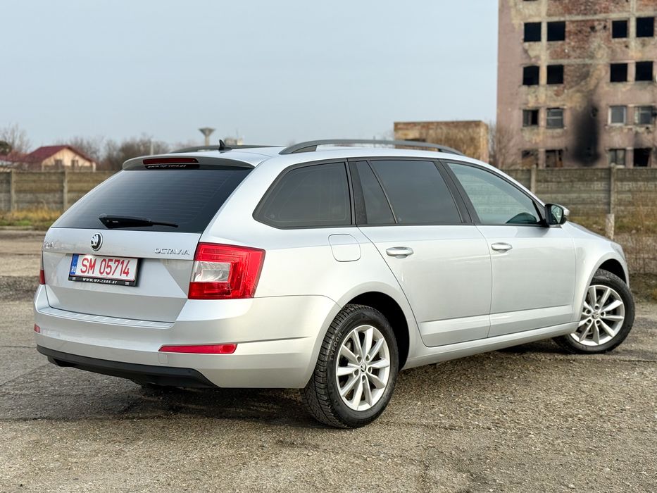 Skoda Octavia Combi 2013 1.6TDI DSG