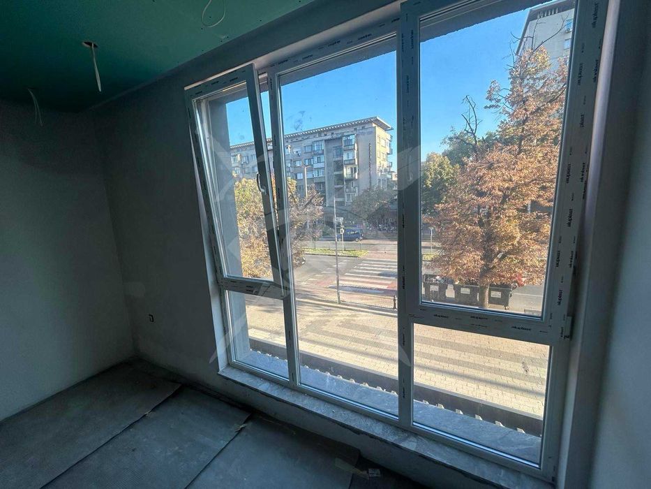 Продава се Тристаен апартамент в Пловдив, Център - 148 кв.м за 2102 €/кв.м - Снимка #2