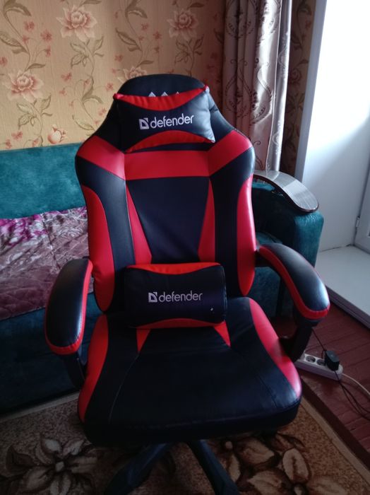 Игровое кресло (б/у)