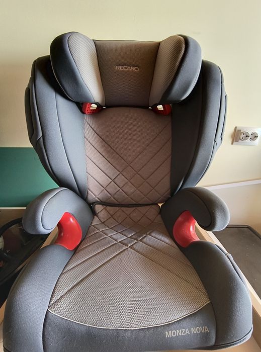 Детско столче за кола RICARO Изи фикс светло сиво