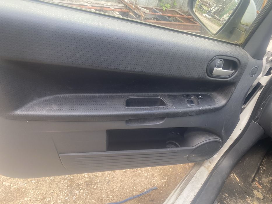 Mitsubishi Colt 1.1 face на части