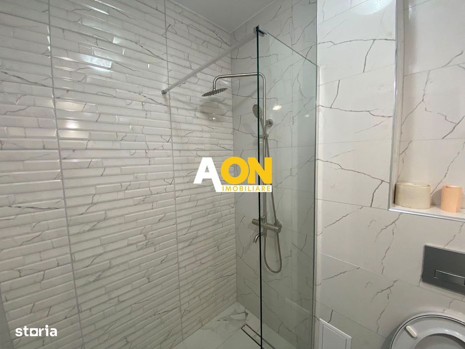 Apartament cu 4 Camere, Bloc cu Lift, Bld. Transilvaniei
