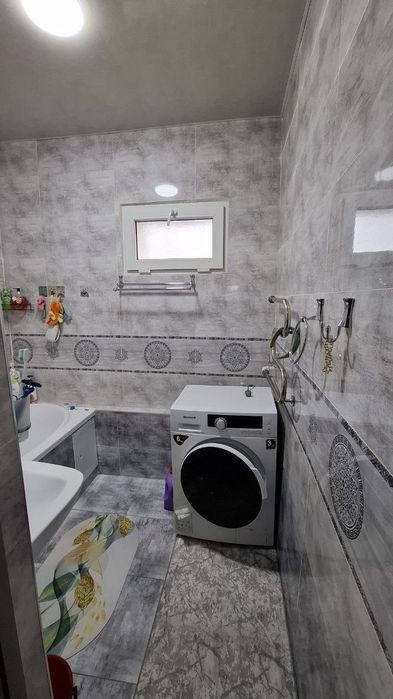 Продаётся 3 комнатная квартира ор. Садик Азимова, Нукус ул. Яшнабадски