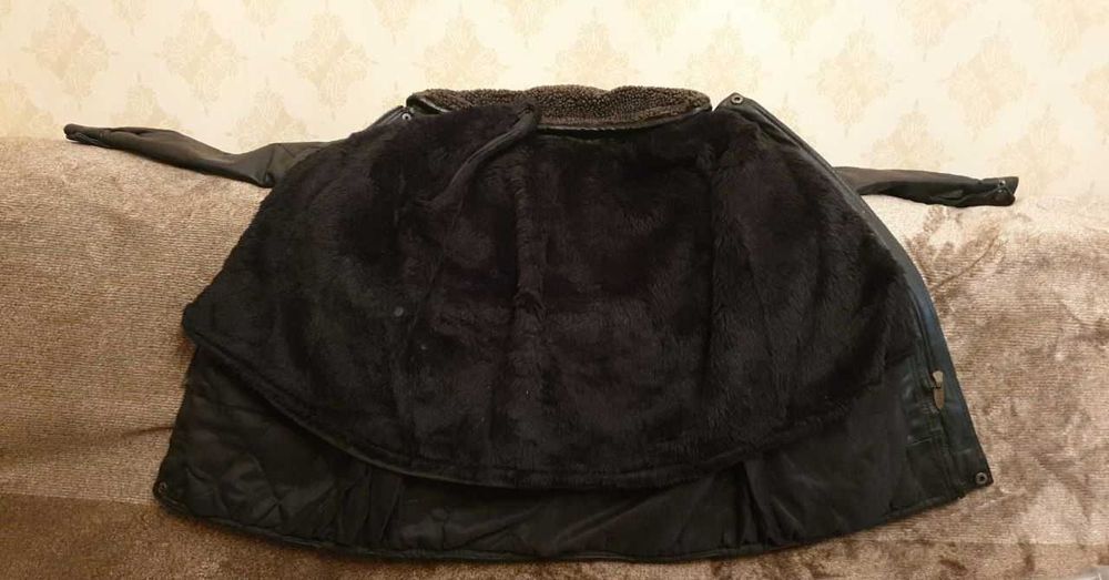 Куртка детская кожаная новая