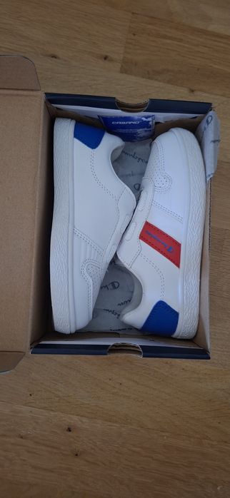 Adidasi Champion 27