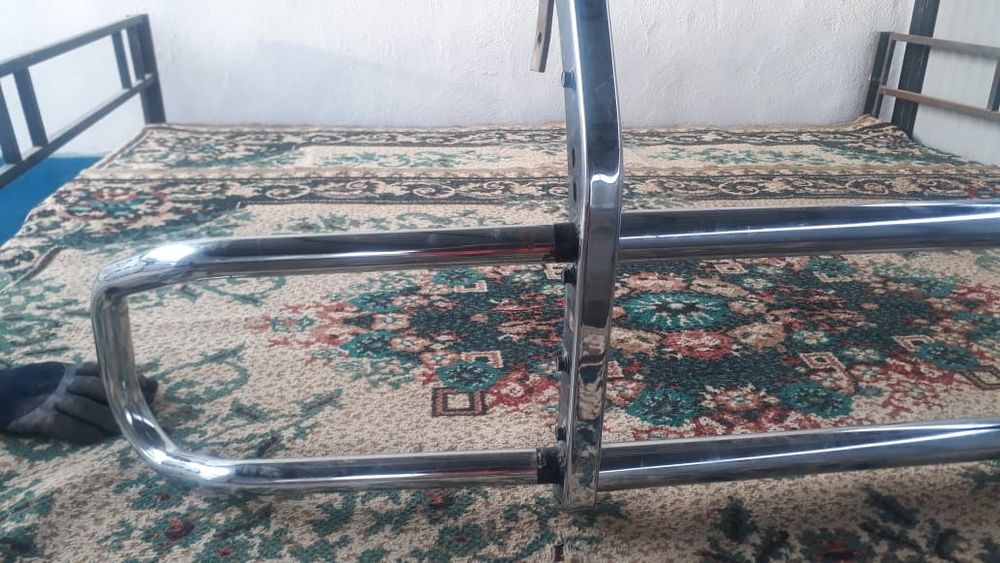 Продам кенгурятник на паджеро