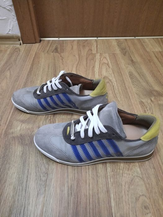 Vând încălțări dsquared stare foarte bună