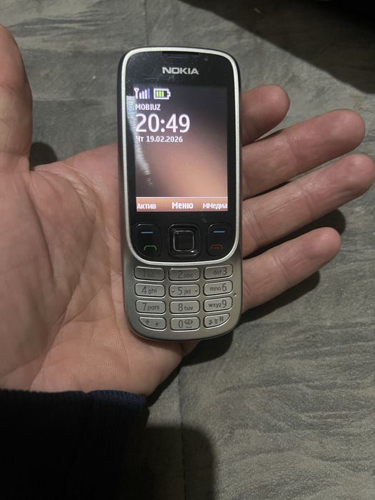 Nokia 63 03 i classik.