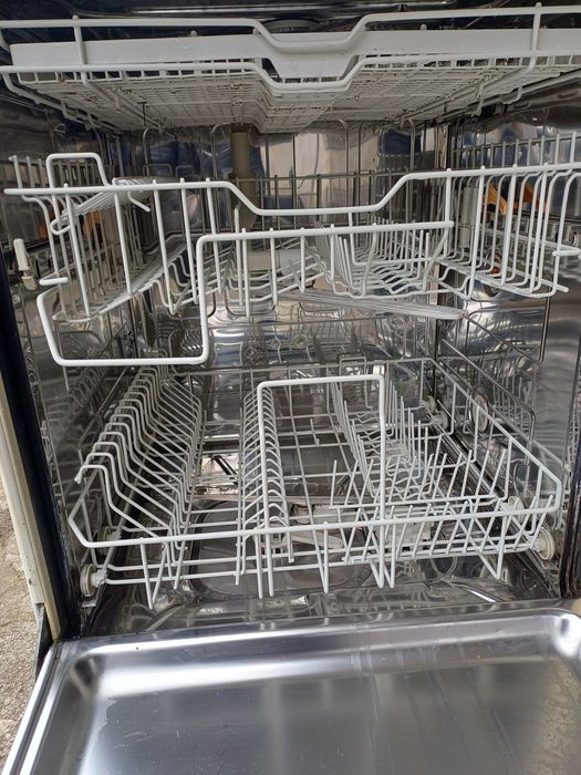 Съдомиялна Миеле