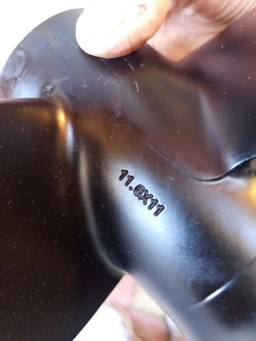 Vând elica barcă Yamaha