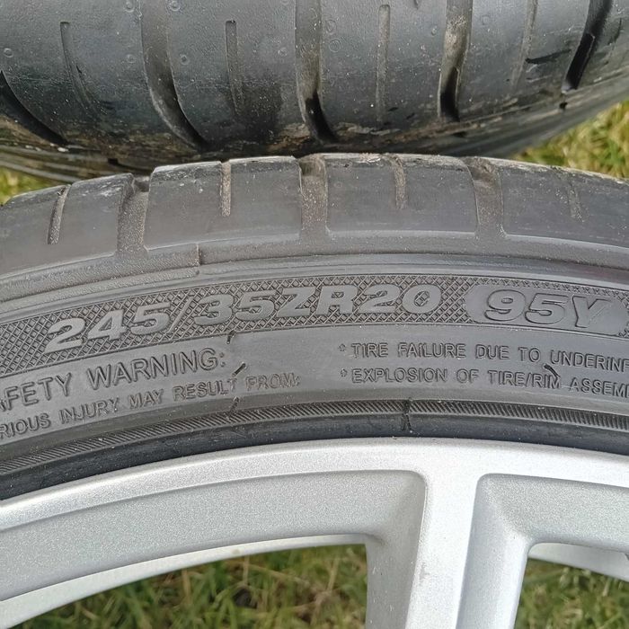 Джанти с гуми за VAG групата в перфектно състояние 5х112 20-ки