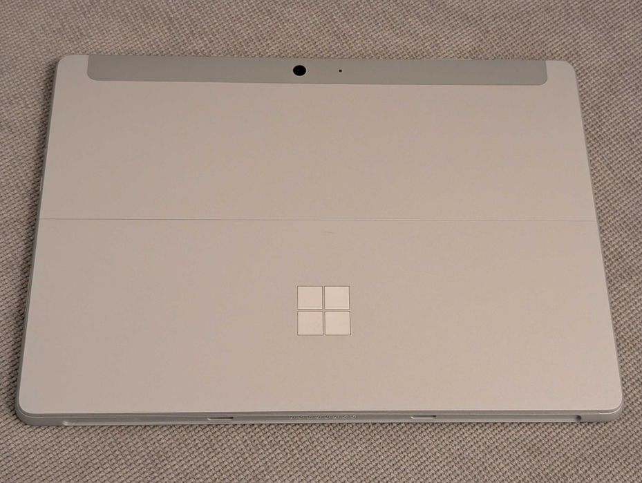 Microsoft Surface Go 3, i3 + Tastatura Originala Alcantara + husa