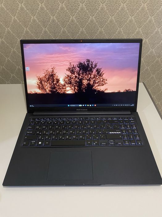 Продам ноутбук Asus Vivobook