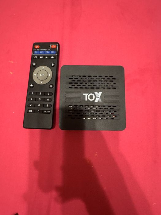 Продаю Ugoos TOX4 4/32 Гб