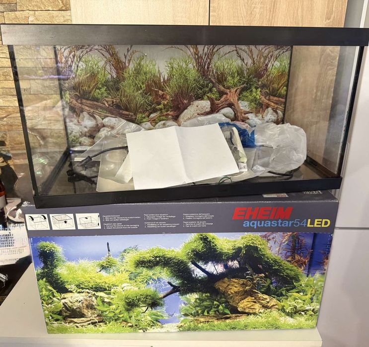 Аквариум за рибки- Eneim Agustar54 LED