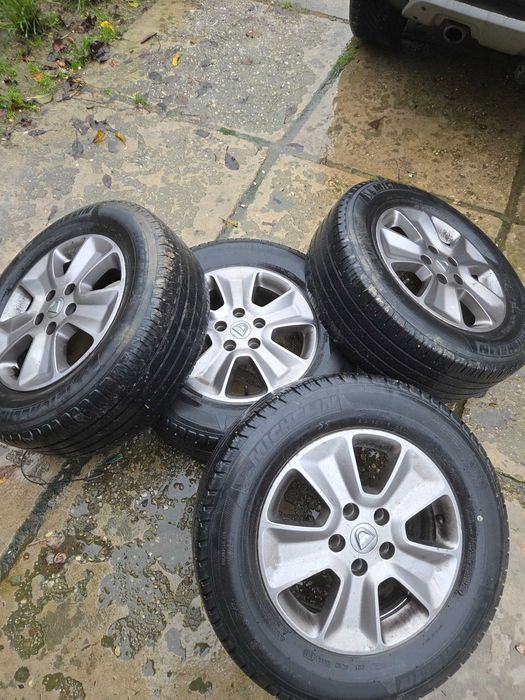 Anvelope M+S 215 65 R16