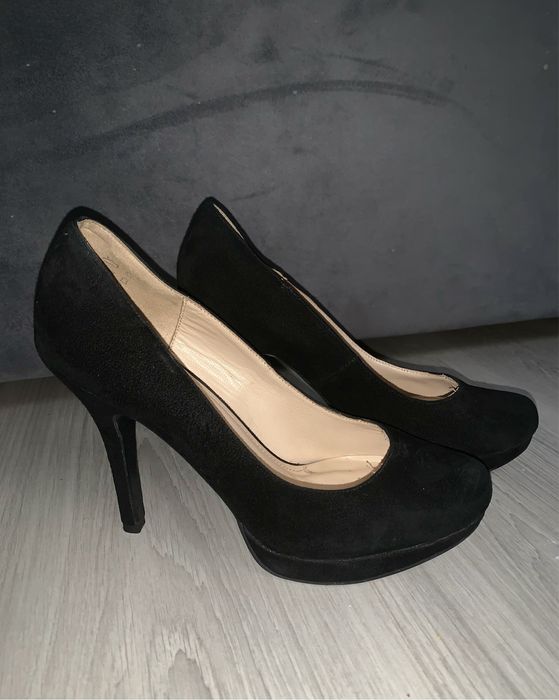 pantofi cu toc negri
